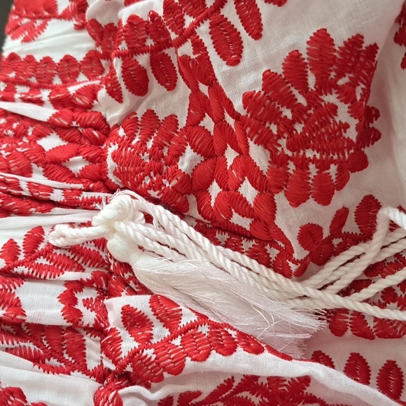 Missguided Red and White Shorts - Picture 4 of 7